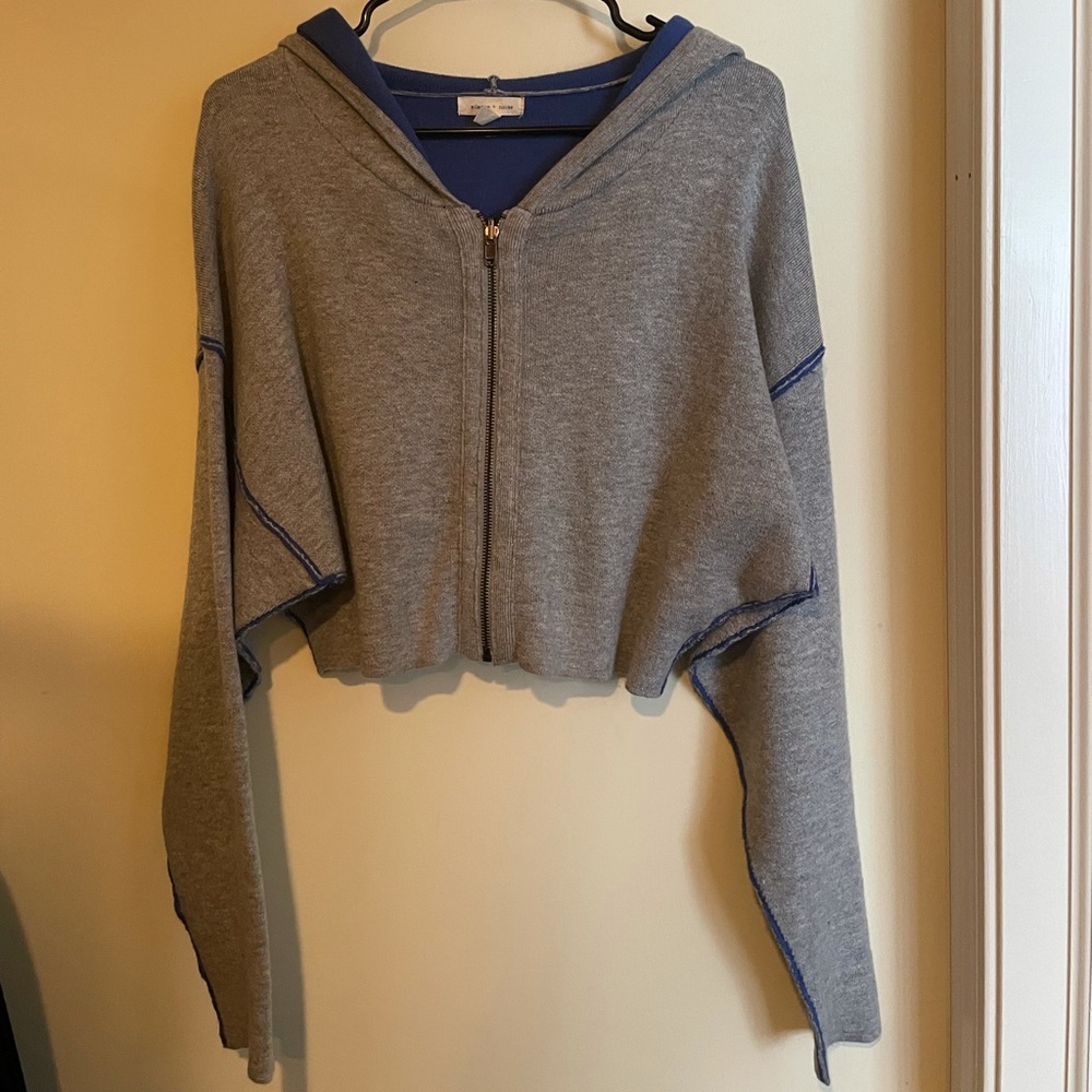 Cropped hoodie